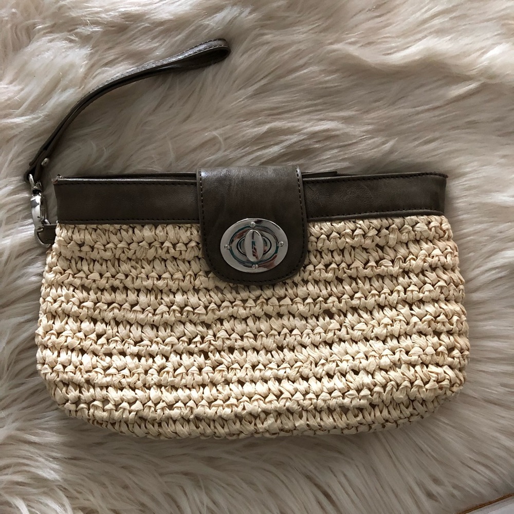 Shiraleah straw and vegan leather wristlet clutch purse